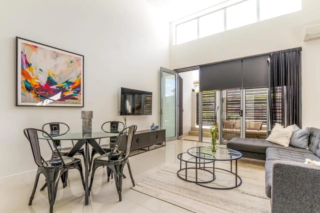 Huge Family Townhouse 3 Bathrooms 5Km To City 브리즈번 오스트레일리아